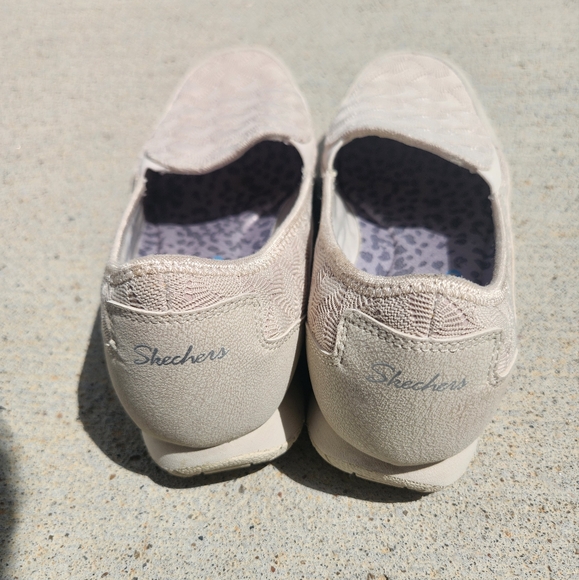 Sketchers Over Lace Relaxed fit air-cooled memory foam slip on sneakers size 8 - Picture 4 of 7